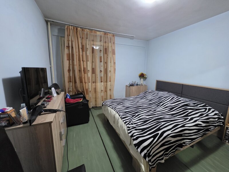 1 Decembrie 1918, intersectie Postavarul, 15 minute metrou, la Auchan